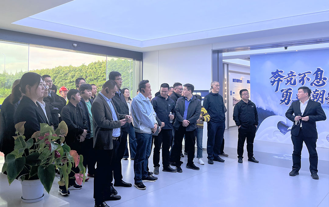 钱江-参观考察3.jpg